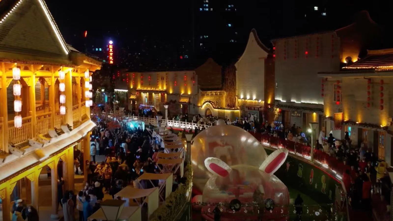 摩肩擦踵赶大集&mdash;&mdash;西北县城消费市场一线观察