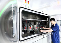 废旧锂电池成“香饽饽” 回收利用待规范