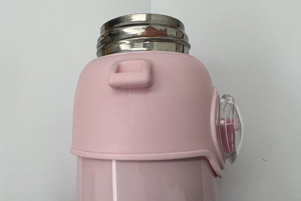 标识不清、材质以次充好 部分保温杯存安全隐患